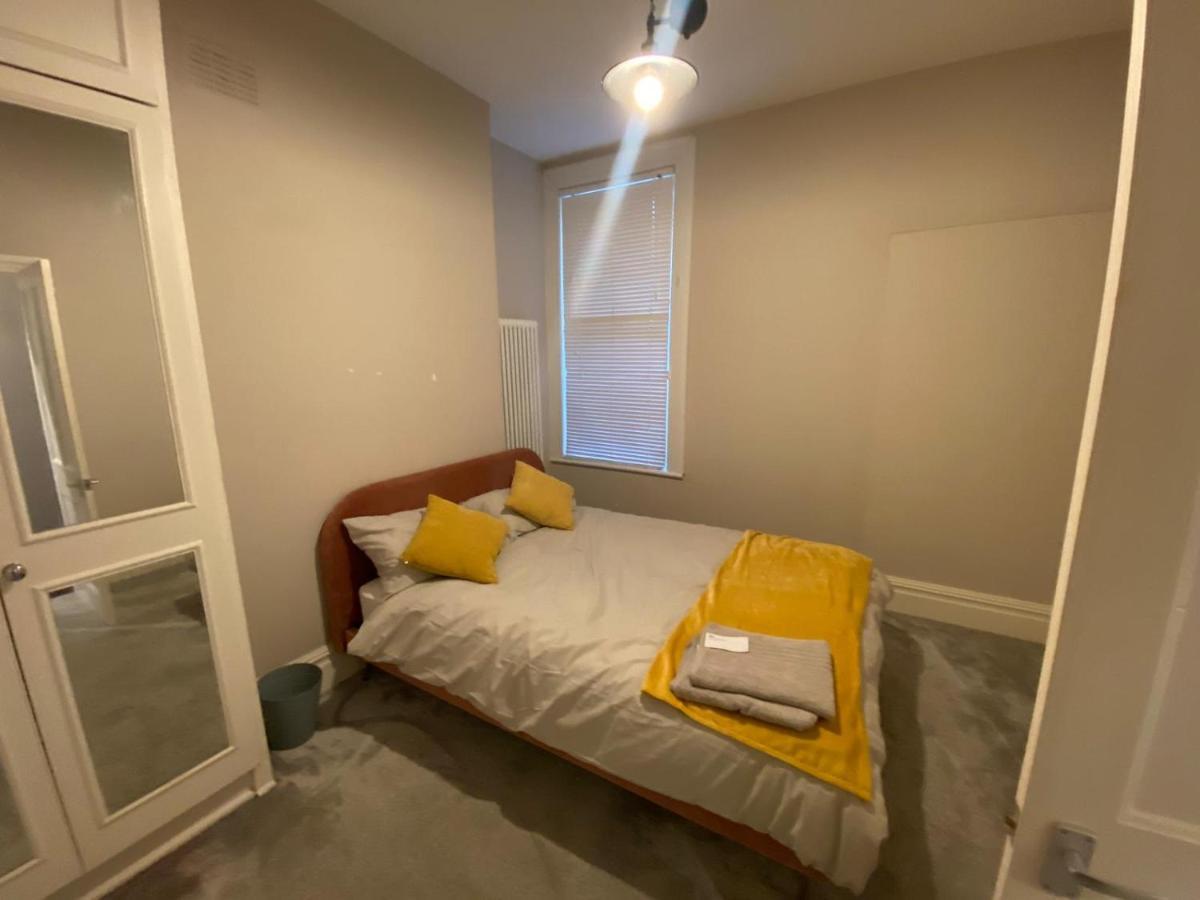 Spacious 2-Bed Apartment Londra Dış mekan fotoğraf